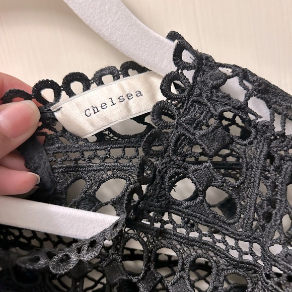 LACE TOP - Picture 3 of 3